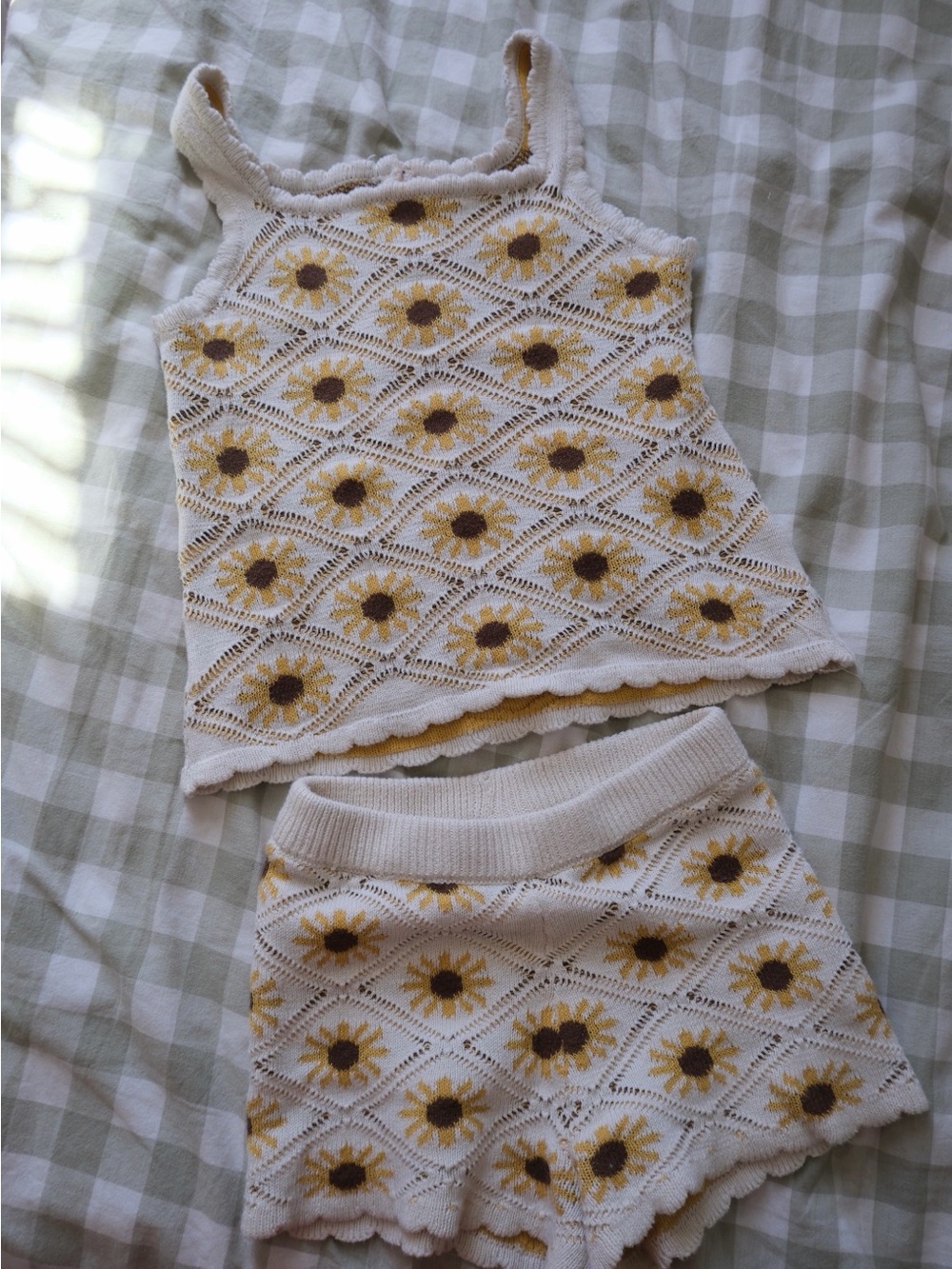 Jessica Simpson Cream and Yellow Sunflower Crochet Kids Matching Set